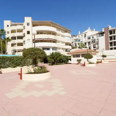 Chic Beachfront Flat With Amazing Sea Views And Private Indoor Parking
