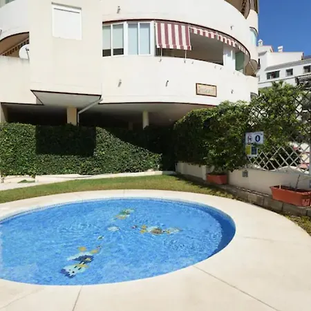 Appartement Chic Beachfront Flat With Amazing Sea Views And Private Indoor Parking *