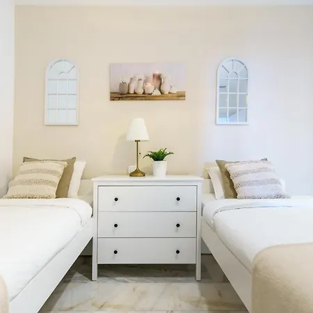 Appartement Chic Beachfront Flat With Amazing Sea Views And Private Indoor Parking Benalmádena